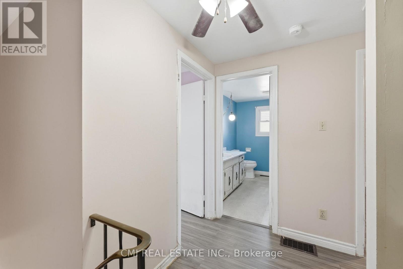 117 MONMORE ROAD — photo 30