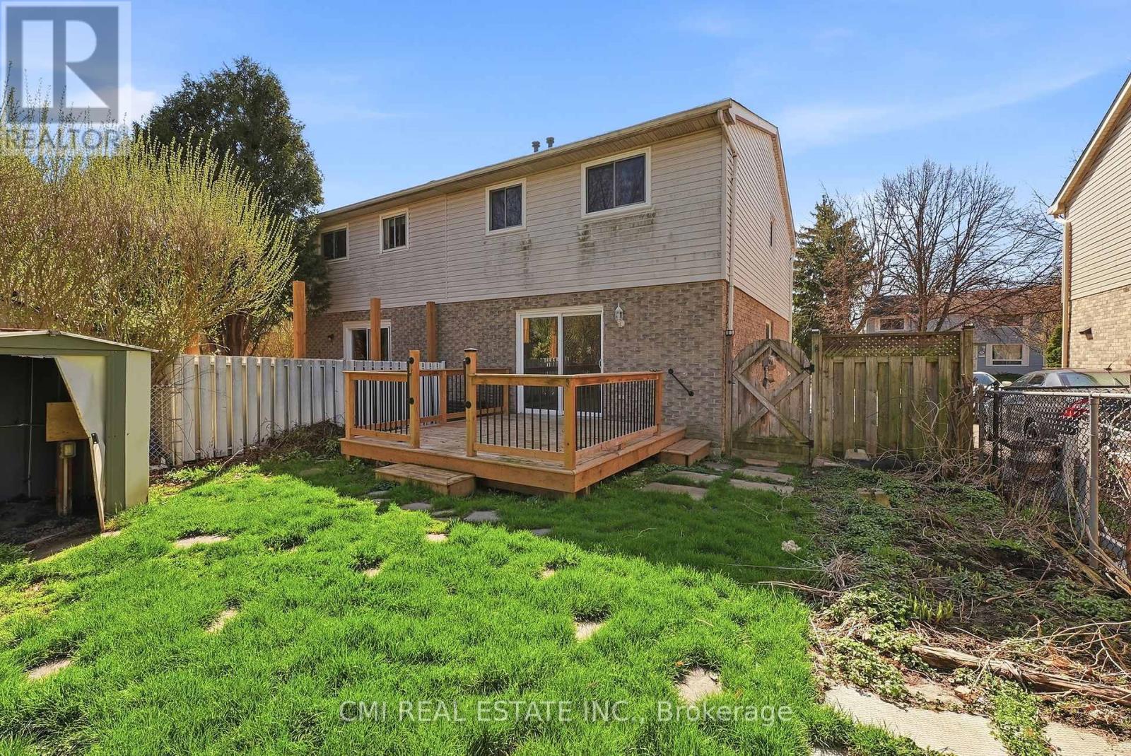 117 MONMORE ROAD — photo 40