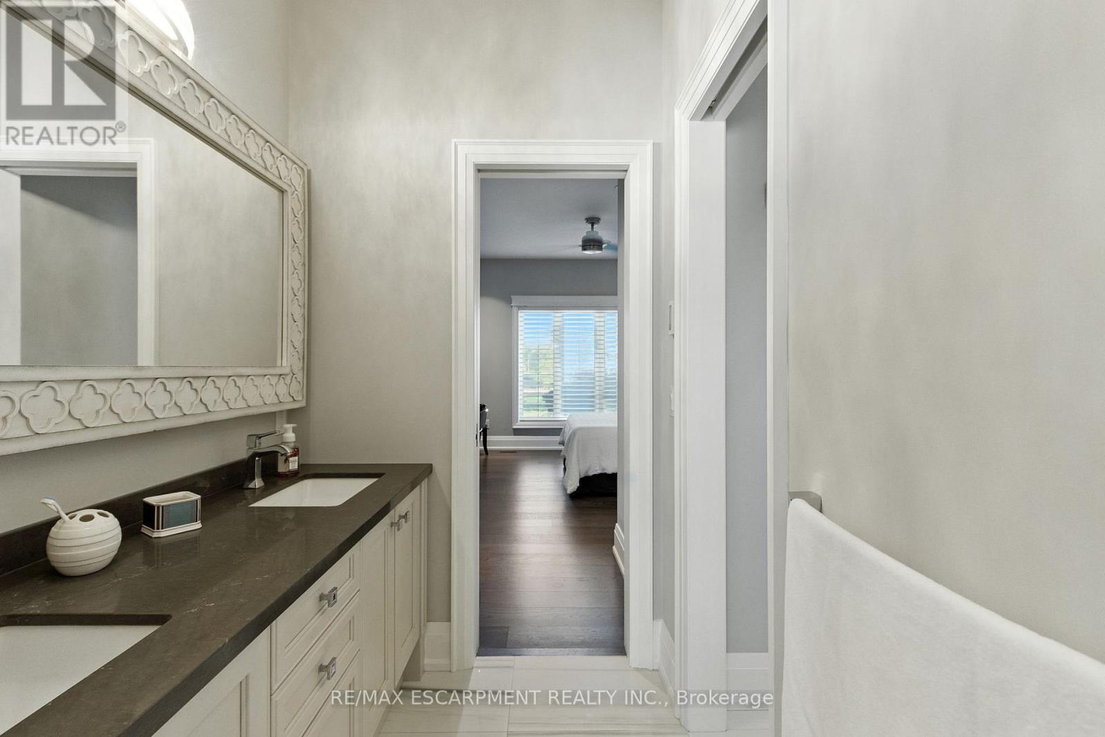 41 SHAKESPEARE ROAD - 25