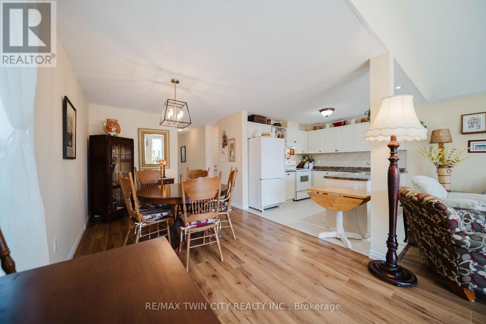90 CAPTAIN MCCALLUM DRIVE — photo 15