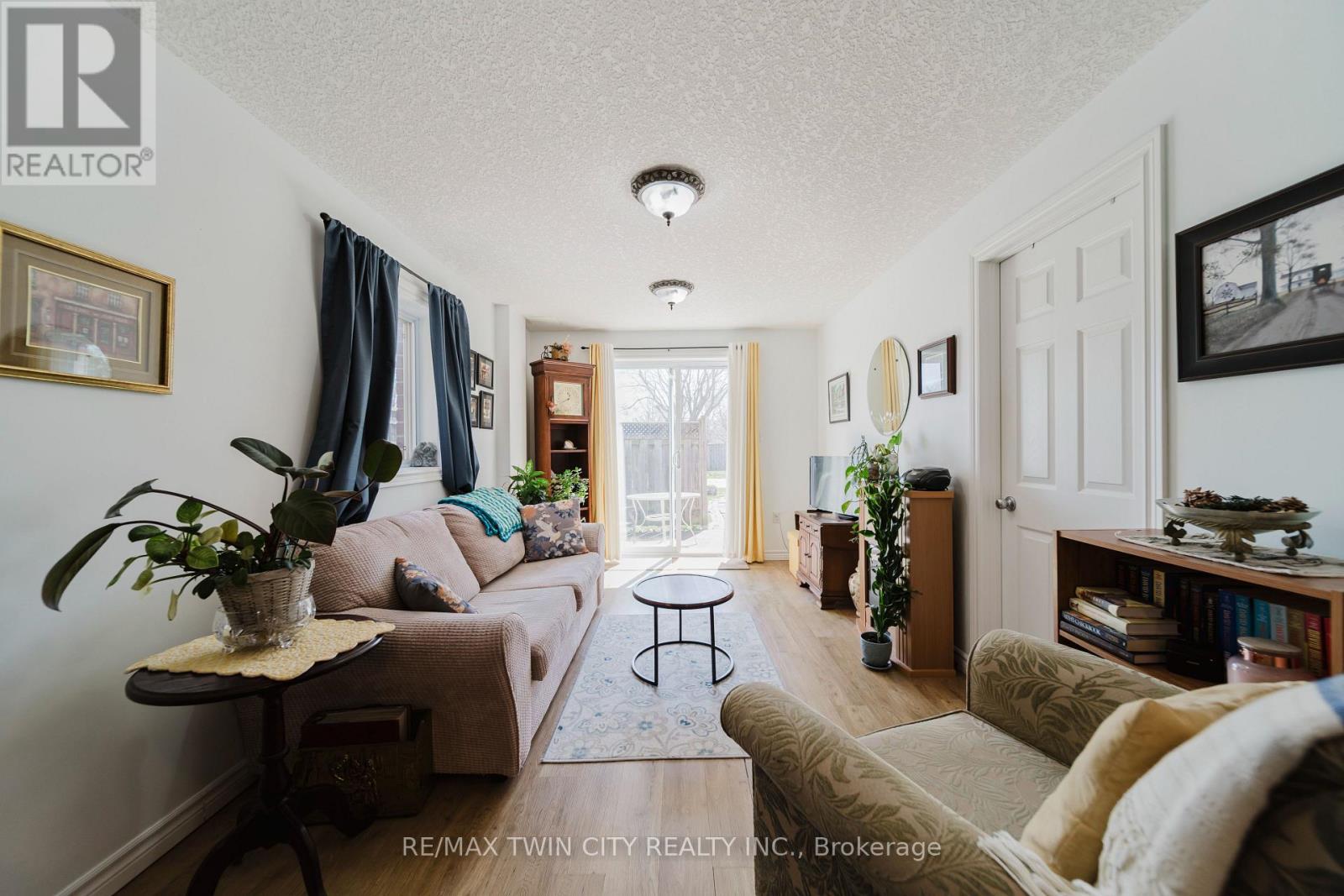 90 CAPTAIN MCCALLUM DRIVE — photo 31