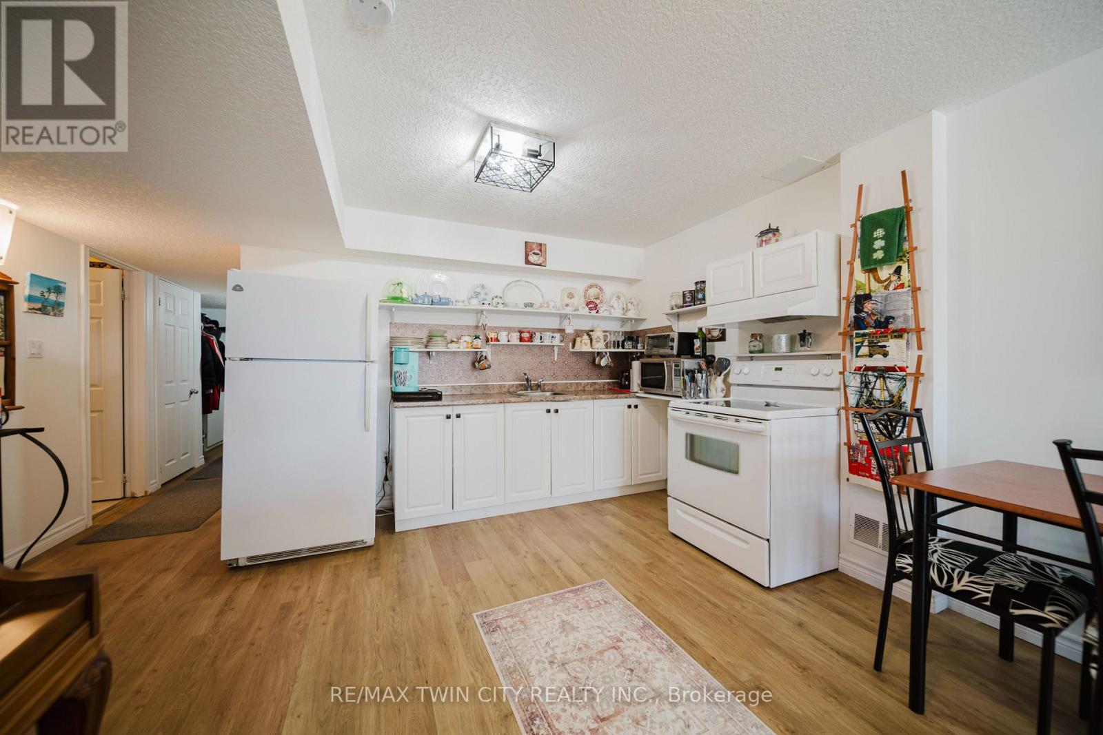90 CAPTAIN MCCALLUM DRIVE — photo 35