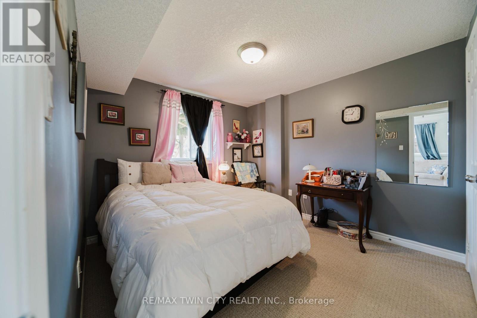 90 CAPTAIN MCCALLUM DRIVE — photo 37
