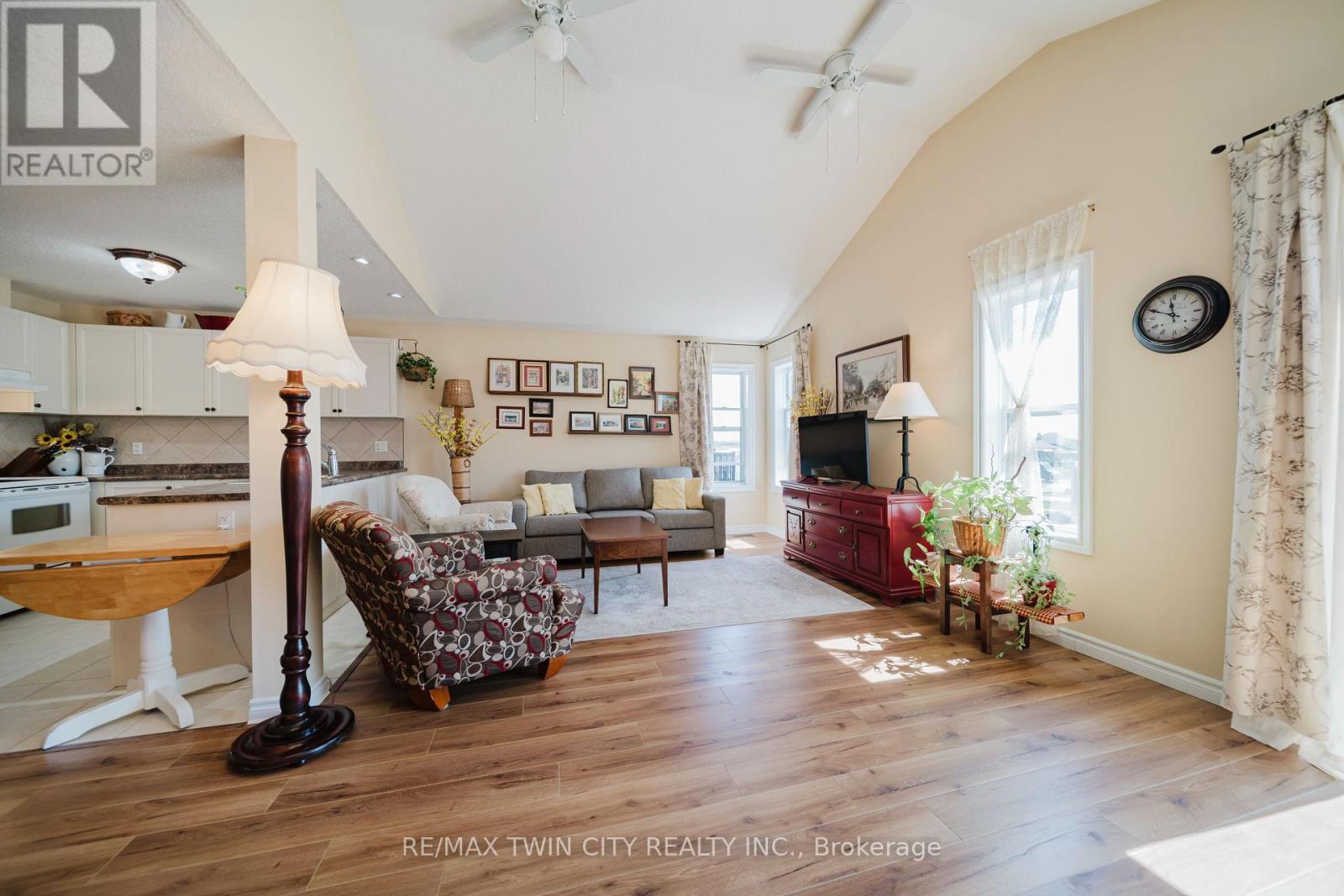 90 CAPTAIN MCCALLUM DRIVE - photo 4