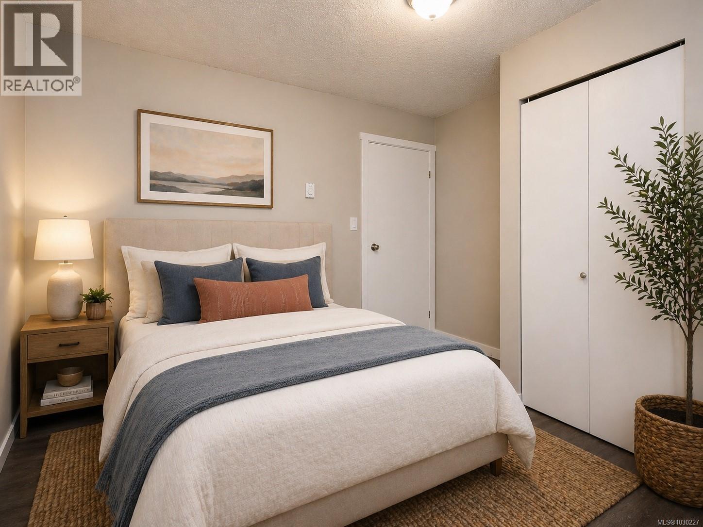 1040 Chesterfield Rd - 27