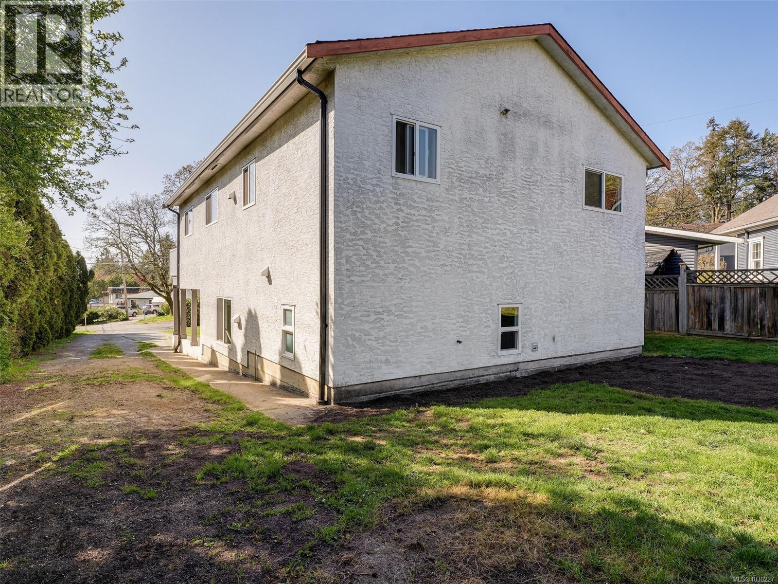 1040 Chesterfield Rd - 31