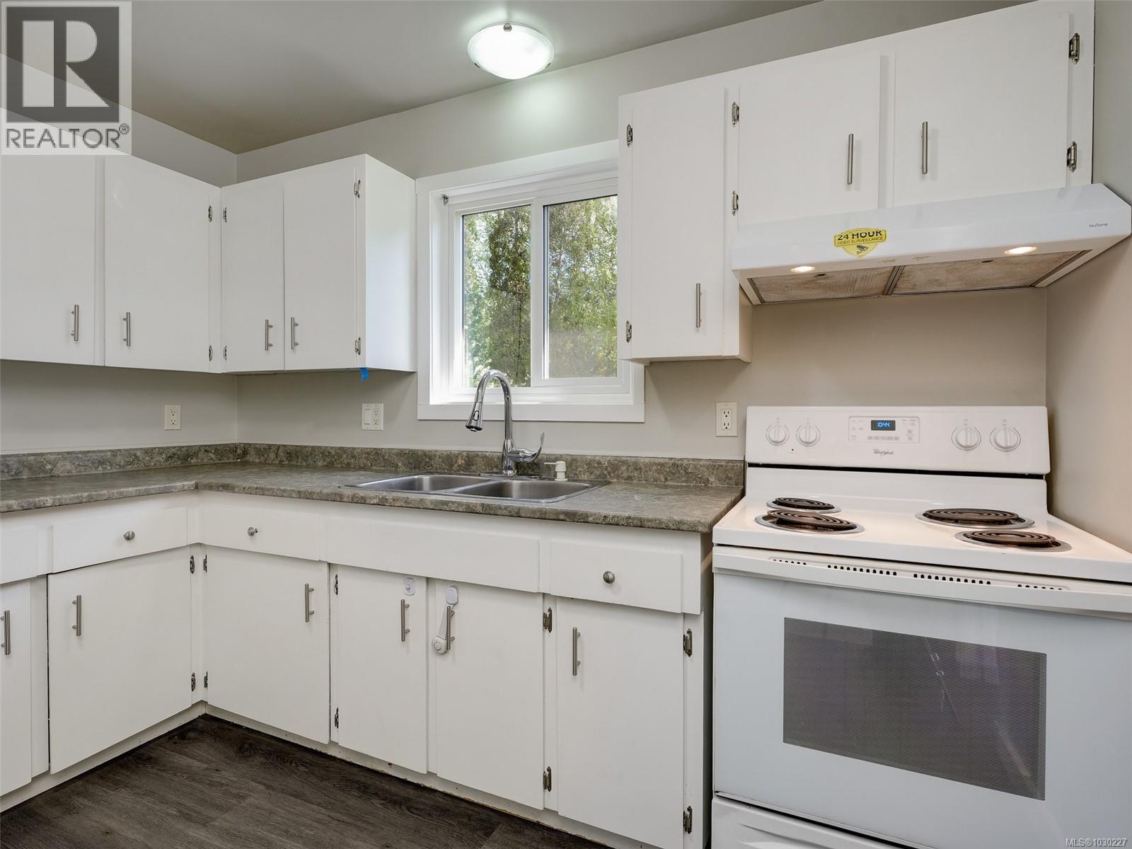 1040 Chesterfield Rd - 8
