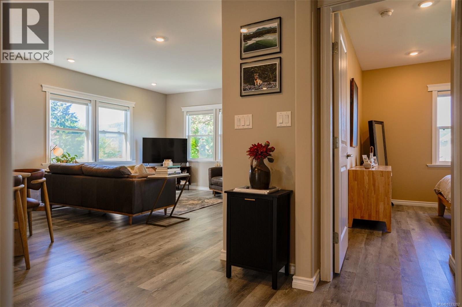 2833 2nd Ave - 16