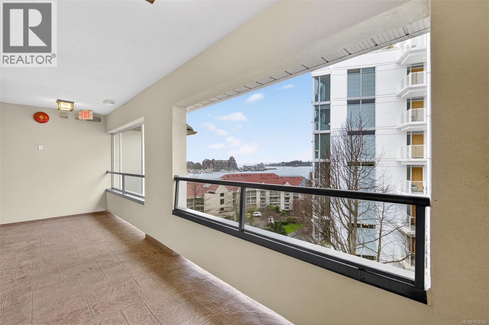 #618 50 Songhees Rd - 25