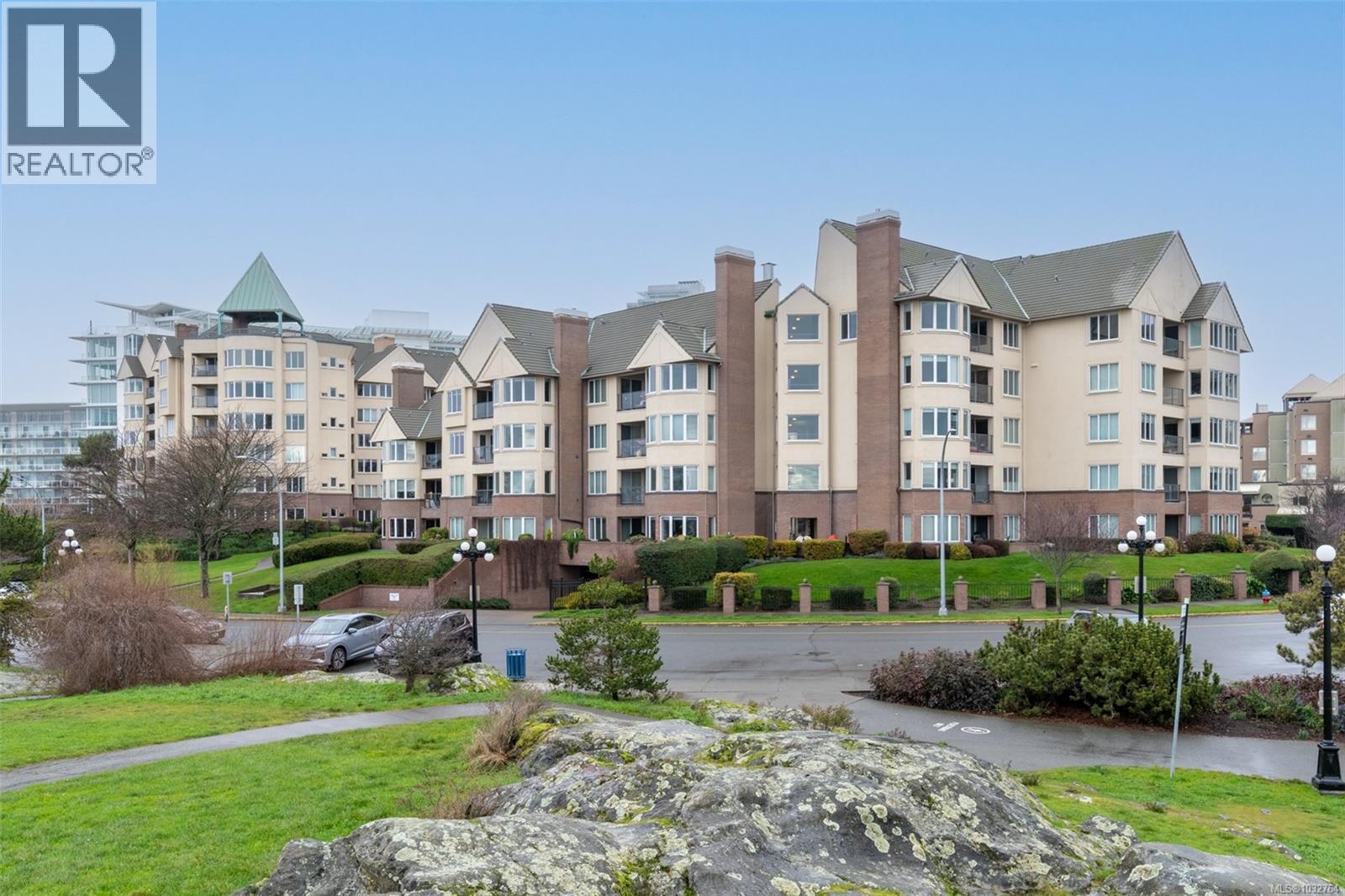 #618 50 Songhees Rd - 47