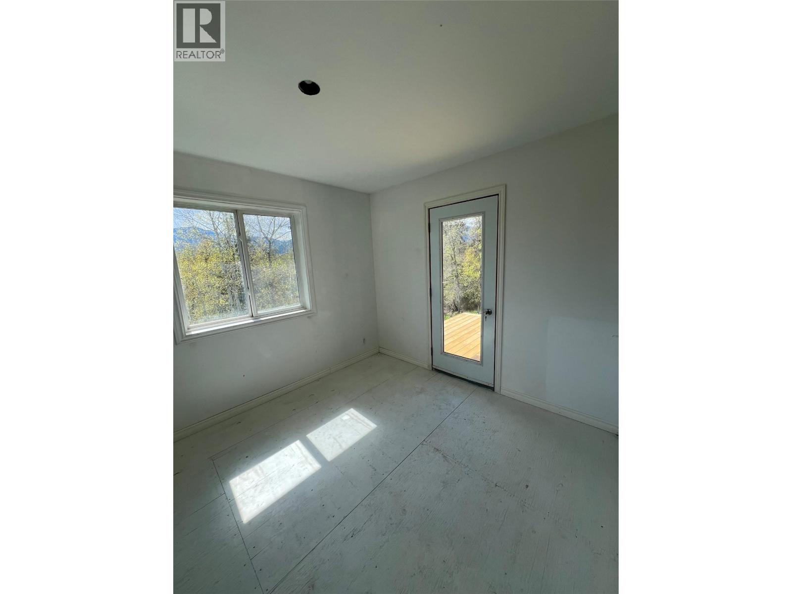 5423 3A Highway - photo 2