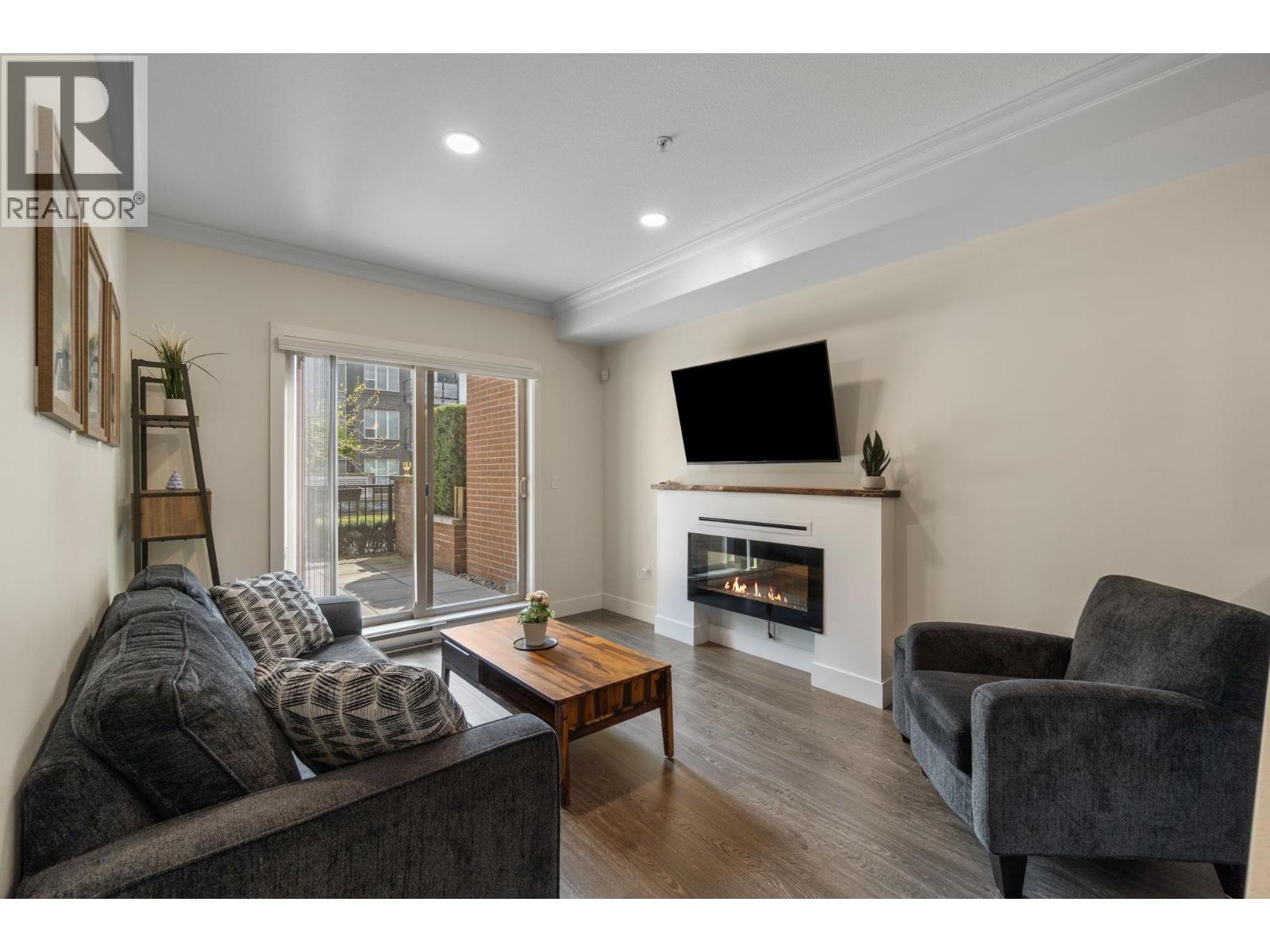 104 2349 WELCHER AVENUE, Port Coquitlam