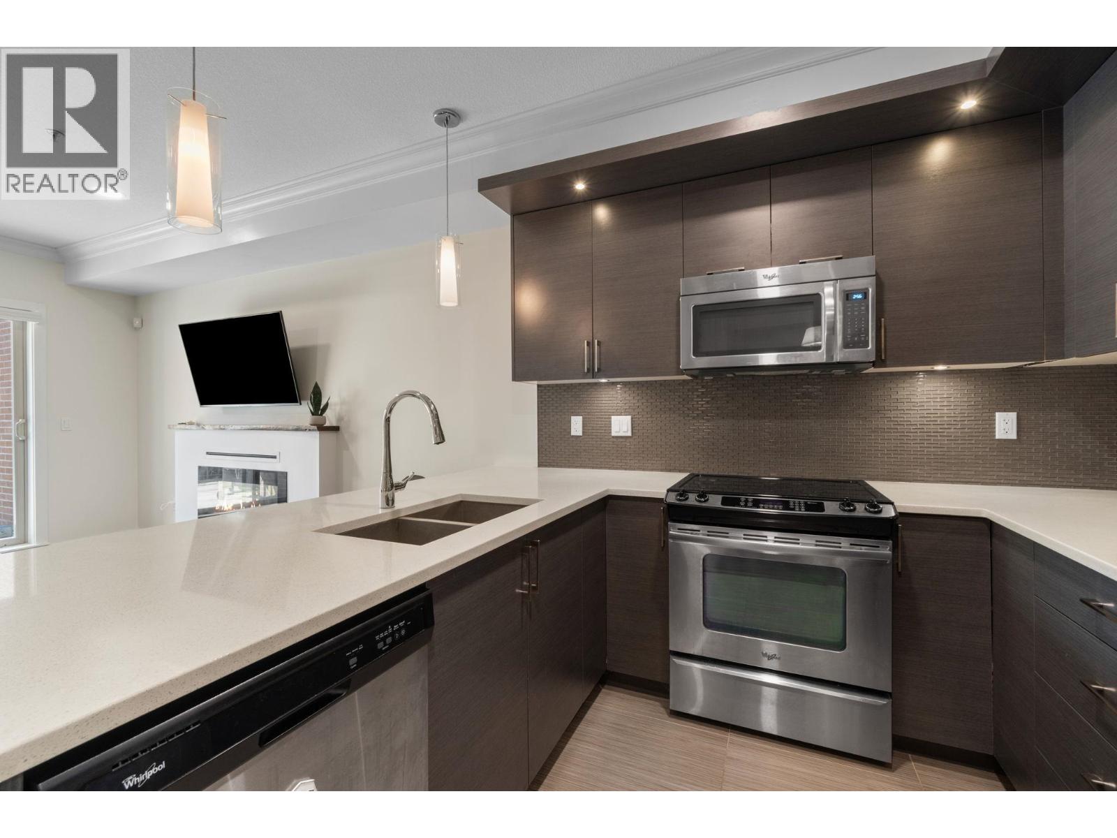 104 2349 WELCHER AVENUE, Port Coquitlam