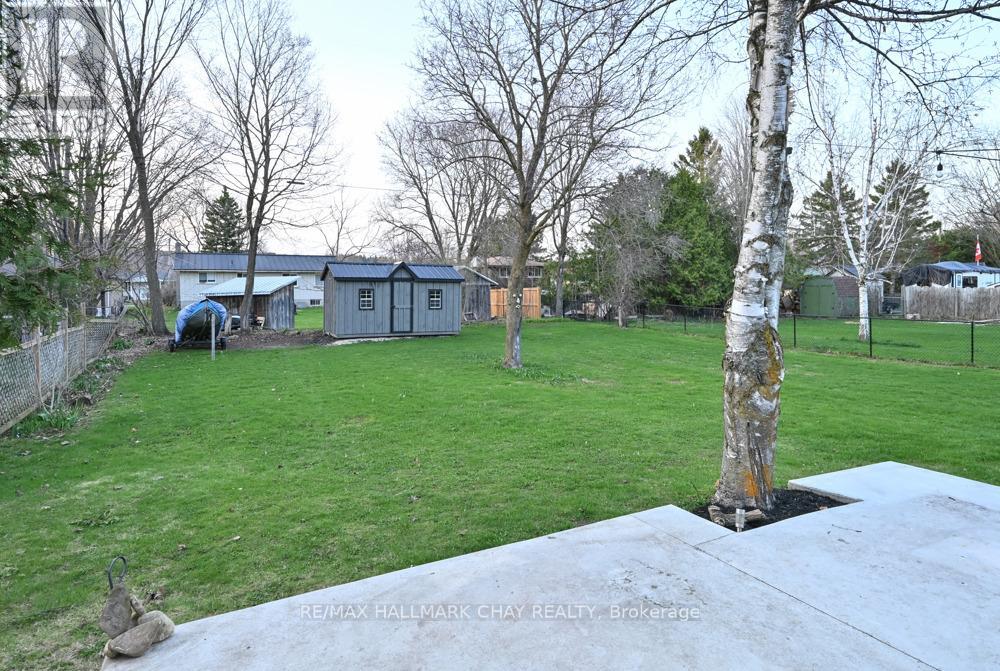48 CAROLINE STREET W - 33