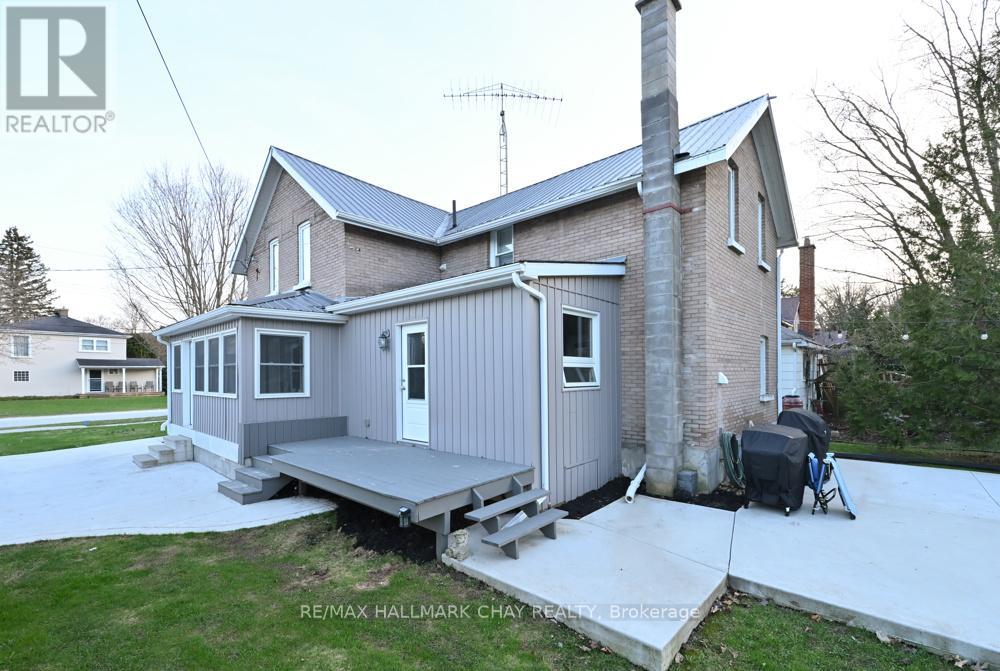48 CAROLINE STREET W - 28