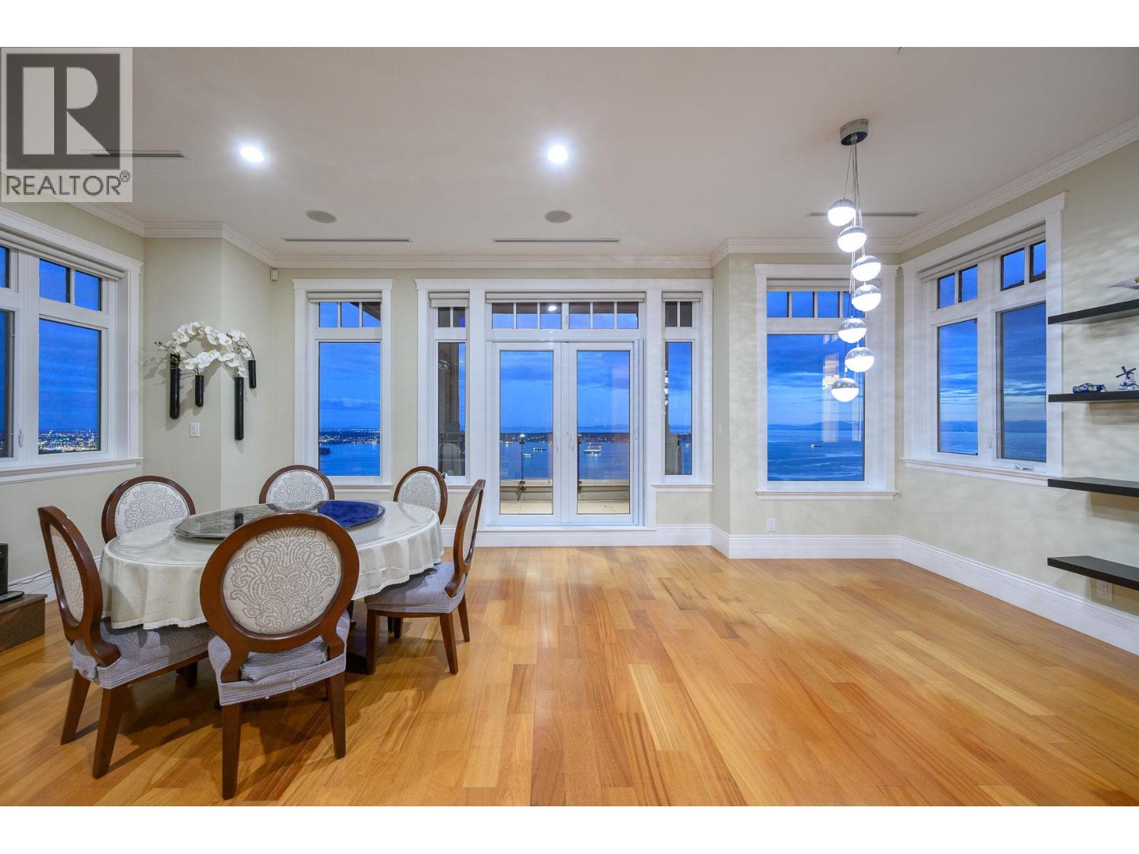 2420 HALSTON COURT, West Vancouver