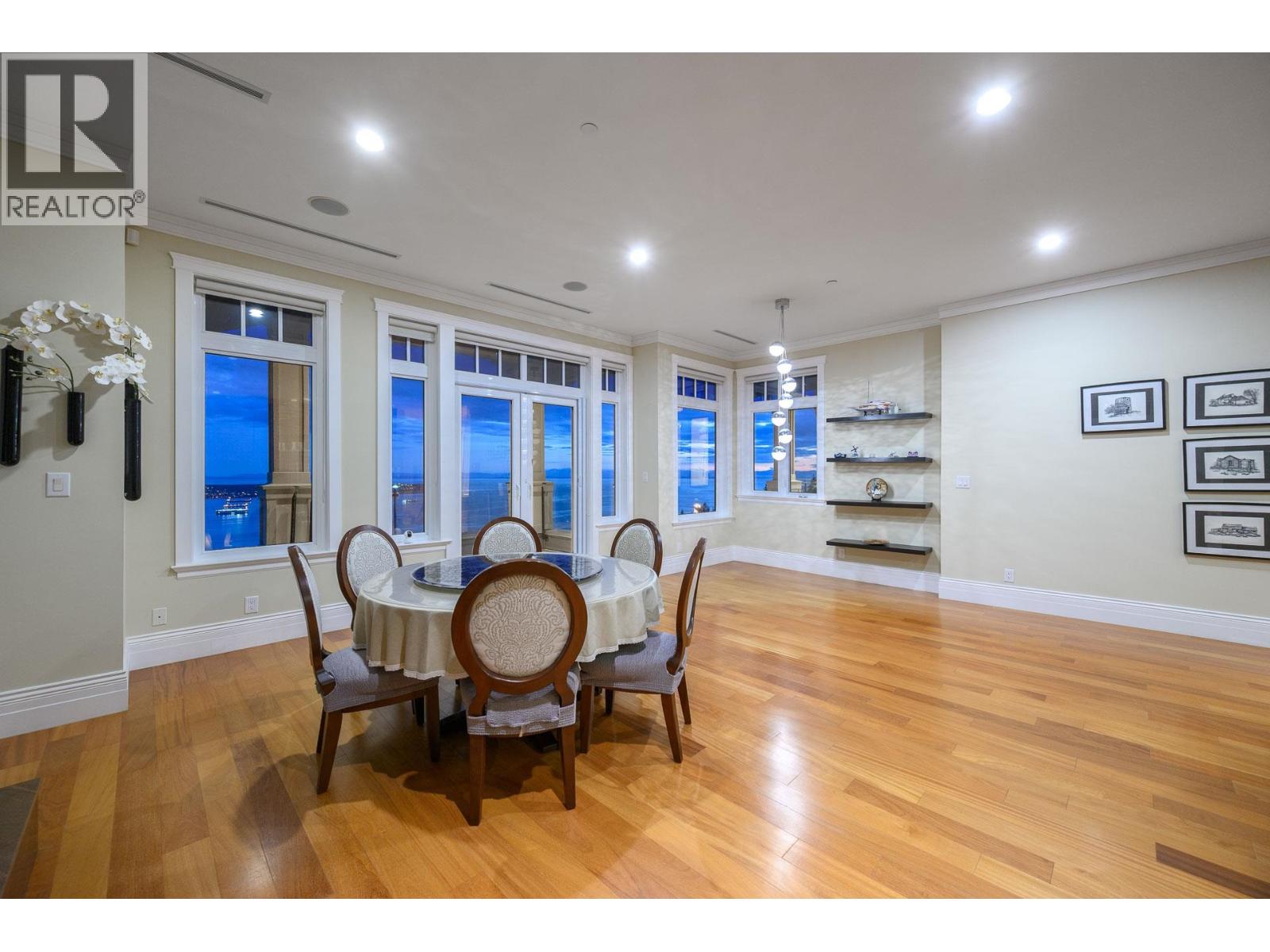 2420 HALSTON COURT, West Vancouver