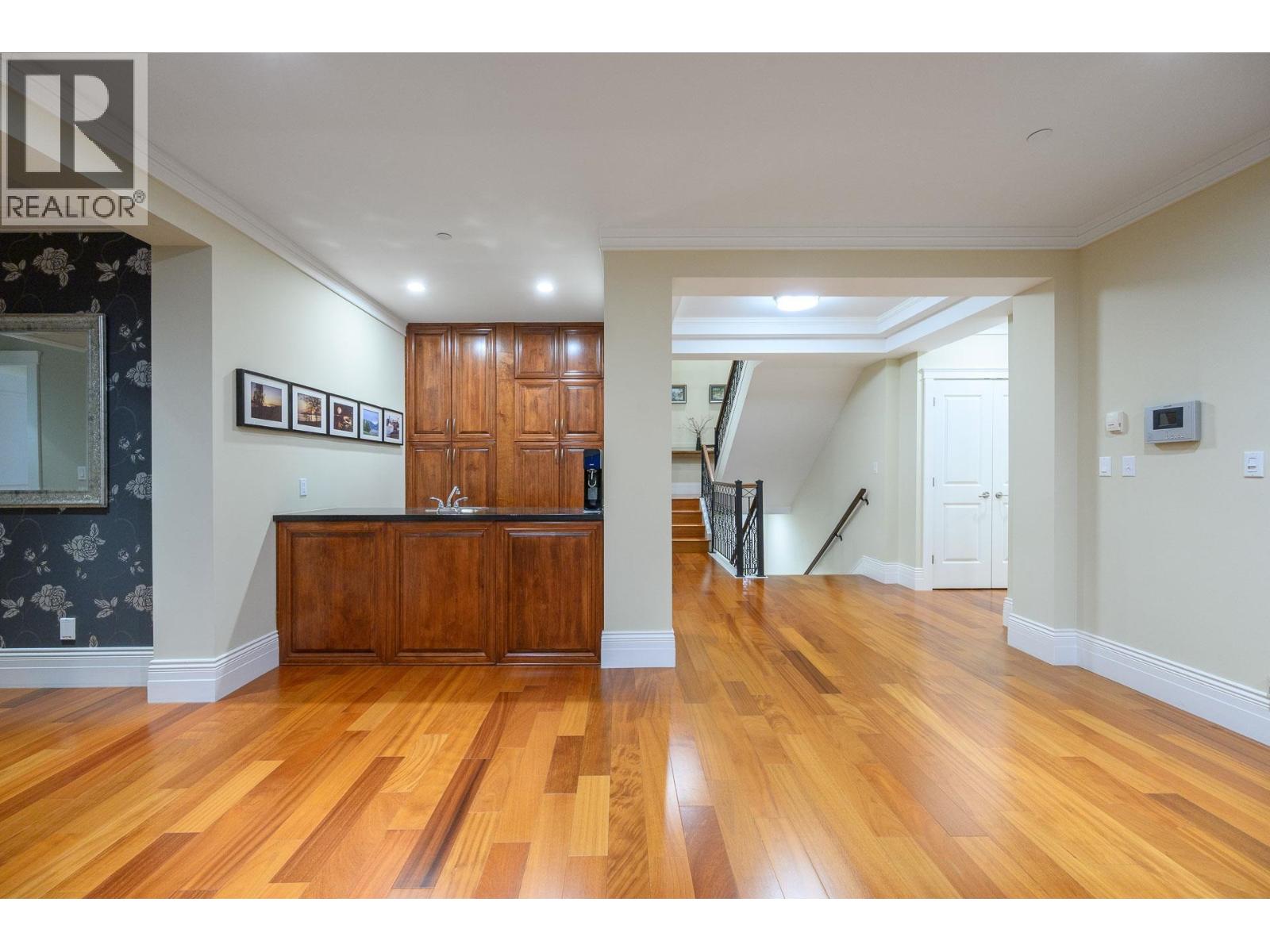 2420 HALSTON COURT, West Vancouver