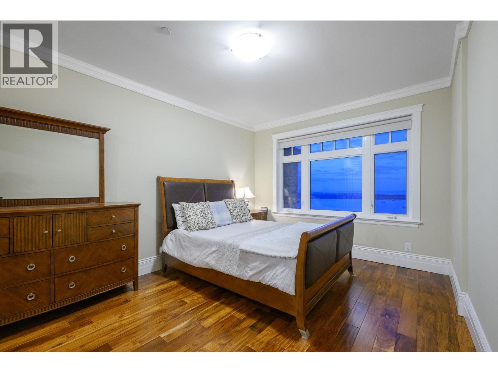 2420 HALSTON COURT, West Vancouver