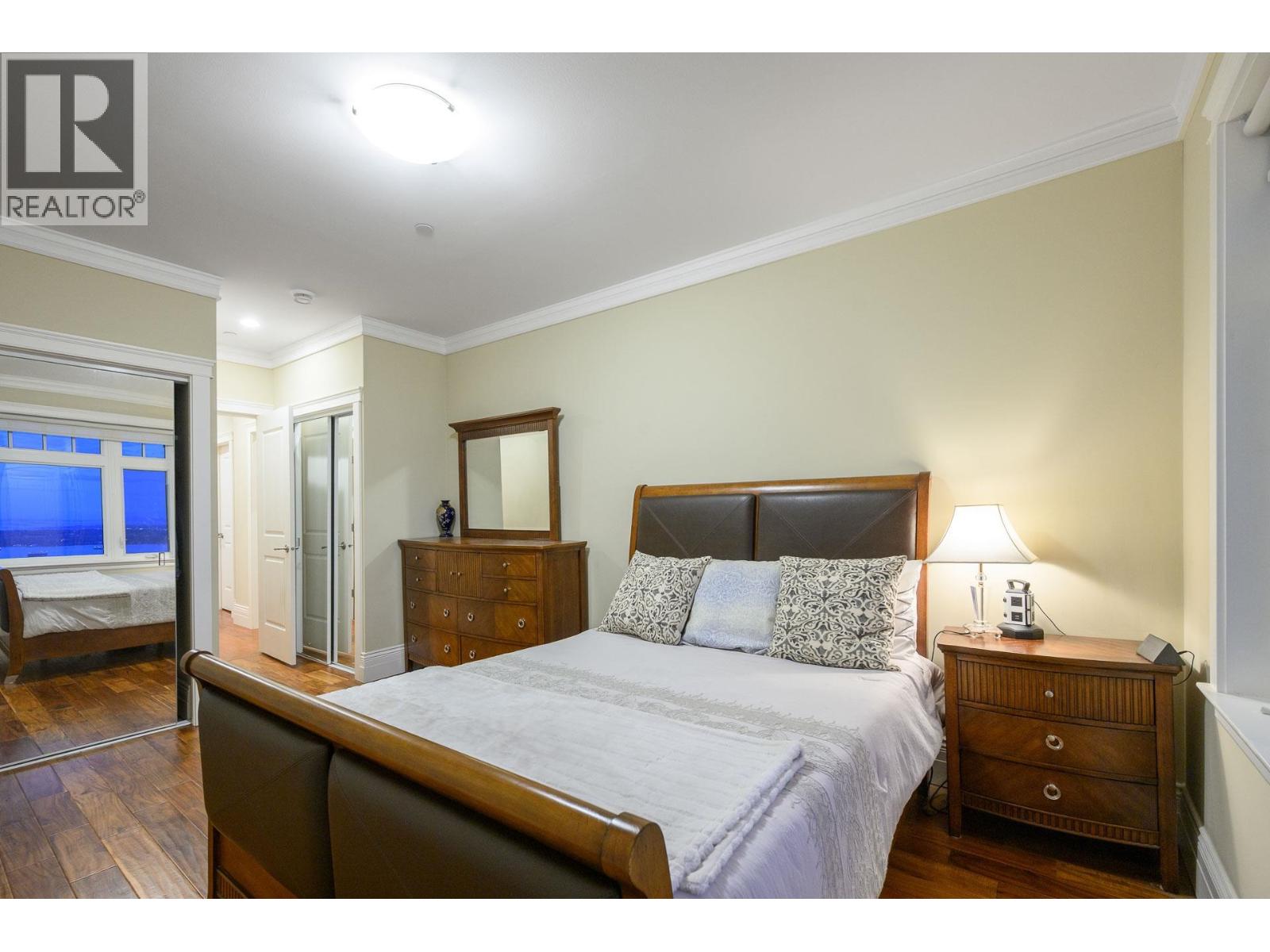 2420 HALSTON COURT, West Vancouver