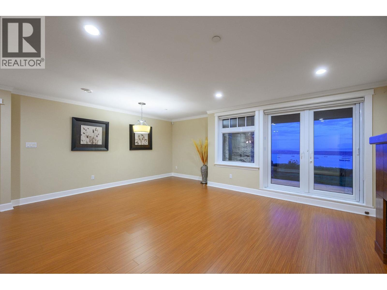 2420 HALSTON COURT, West Vancouver