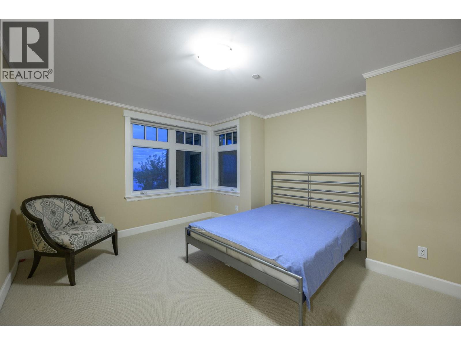 2420 HALSTON COURT, West Vancouver