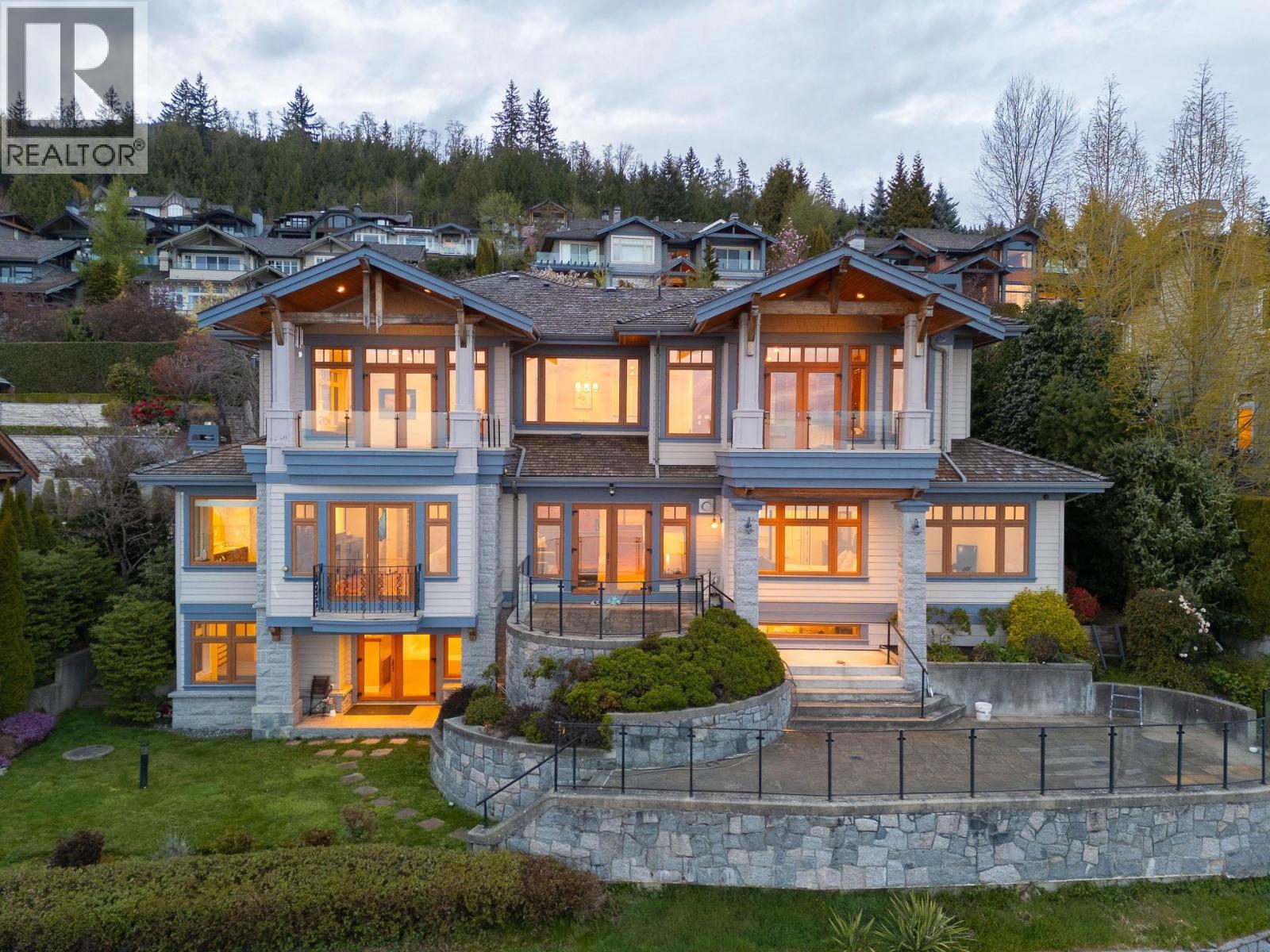 2420 HALSTON COURT, West Vancouver