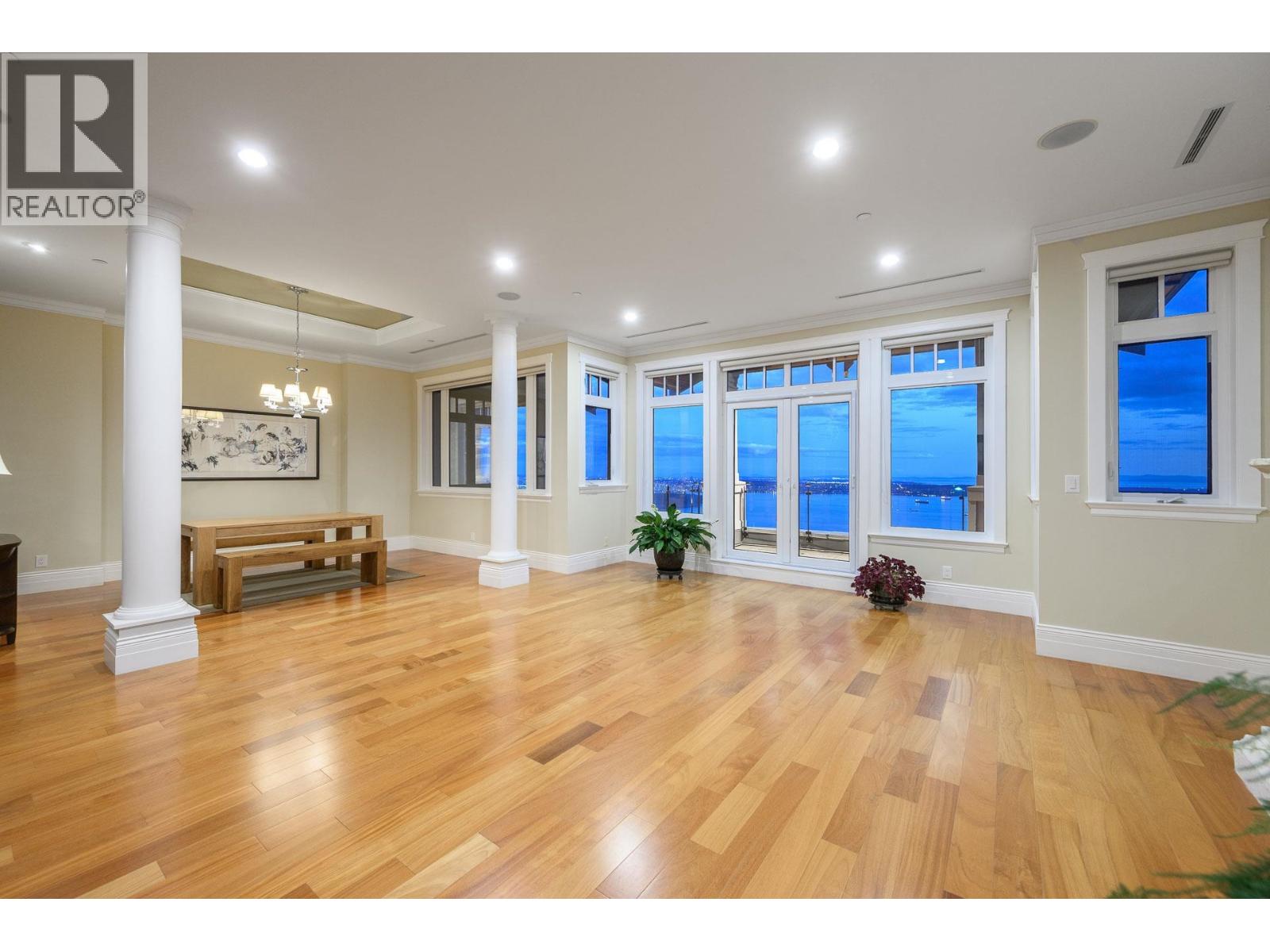 2420 HALSTON COURT, West Vancouver