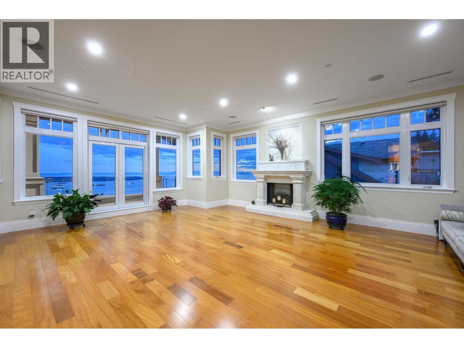2420 HALSTON COURT, West Vancouver