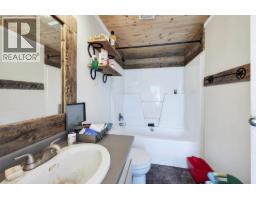 5880 Gardi Road, Kamloops, BC V1S2A1 Photo 24