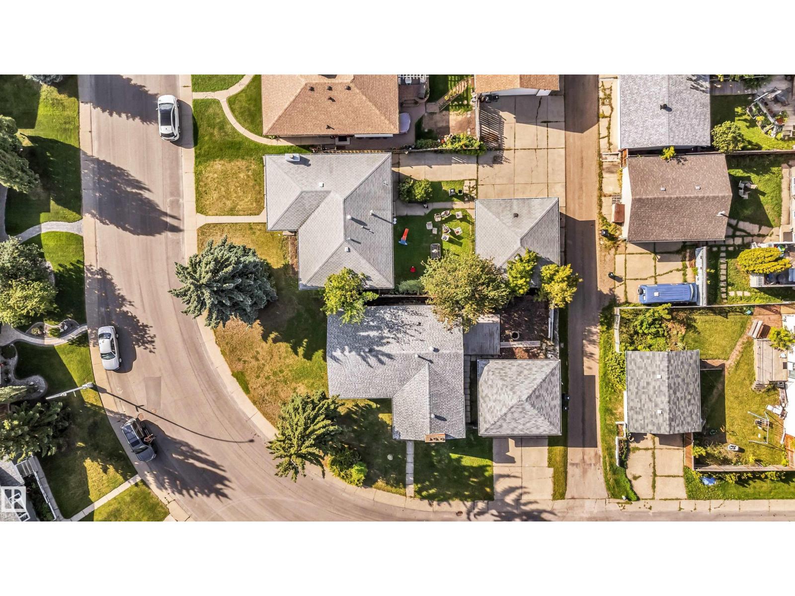 3508 84 ST NW - 52