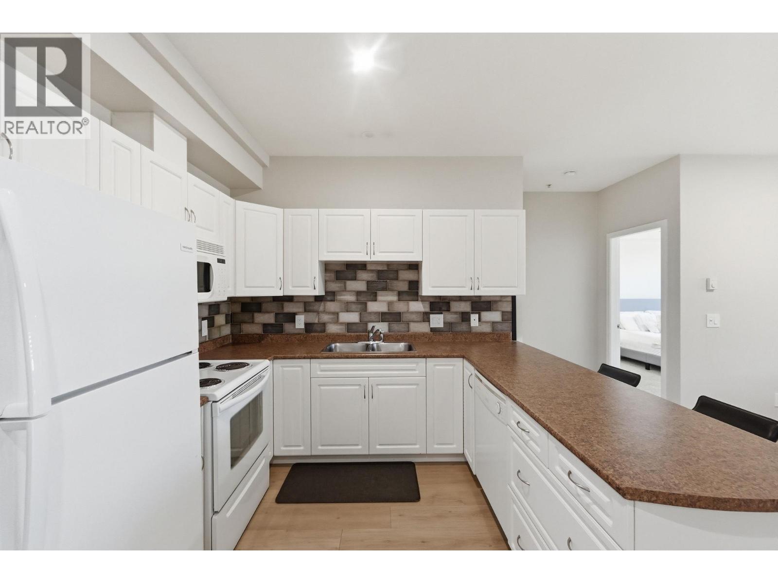 308 778 Rutland Road North, Kelowna