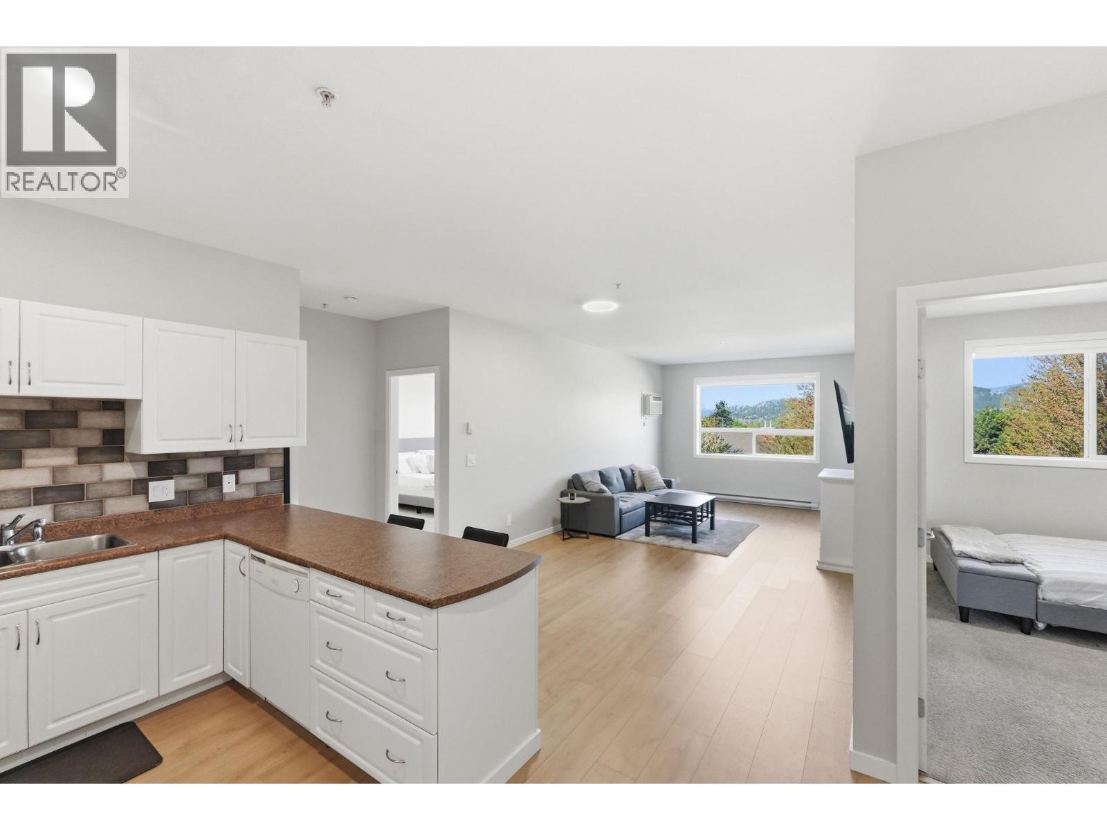 308 778 Rutland Road North, Kelowna