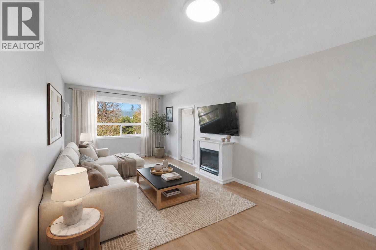 308 778 Rutland Road North, Kelowna