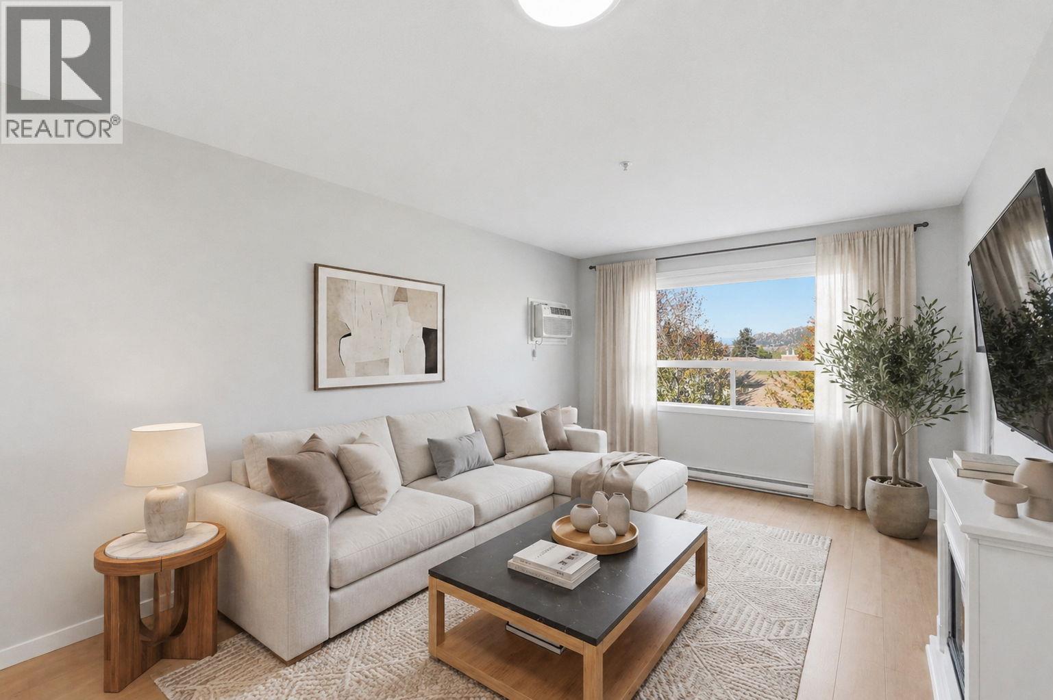 308 778 Rutland Road North, Kelowna