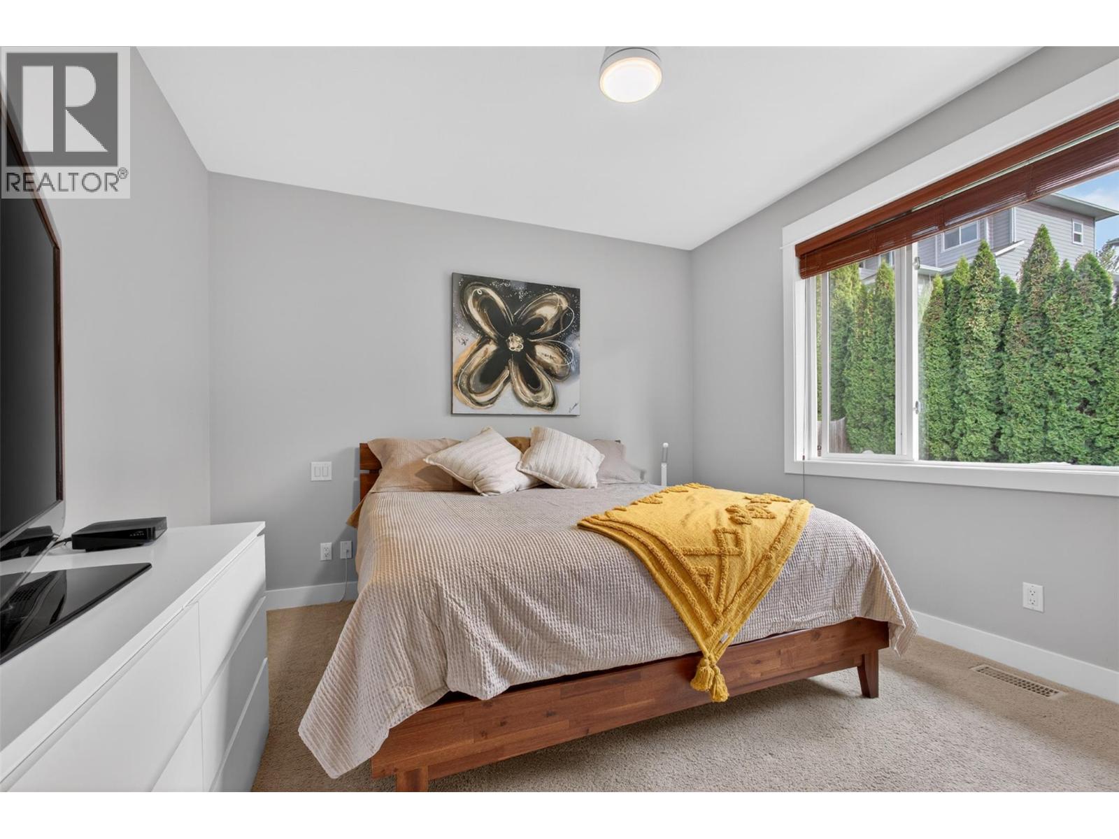  539 South Crest Drive, Kelowna