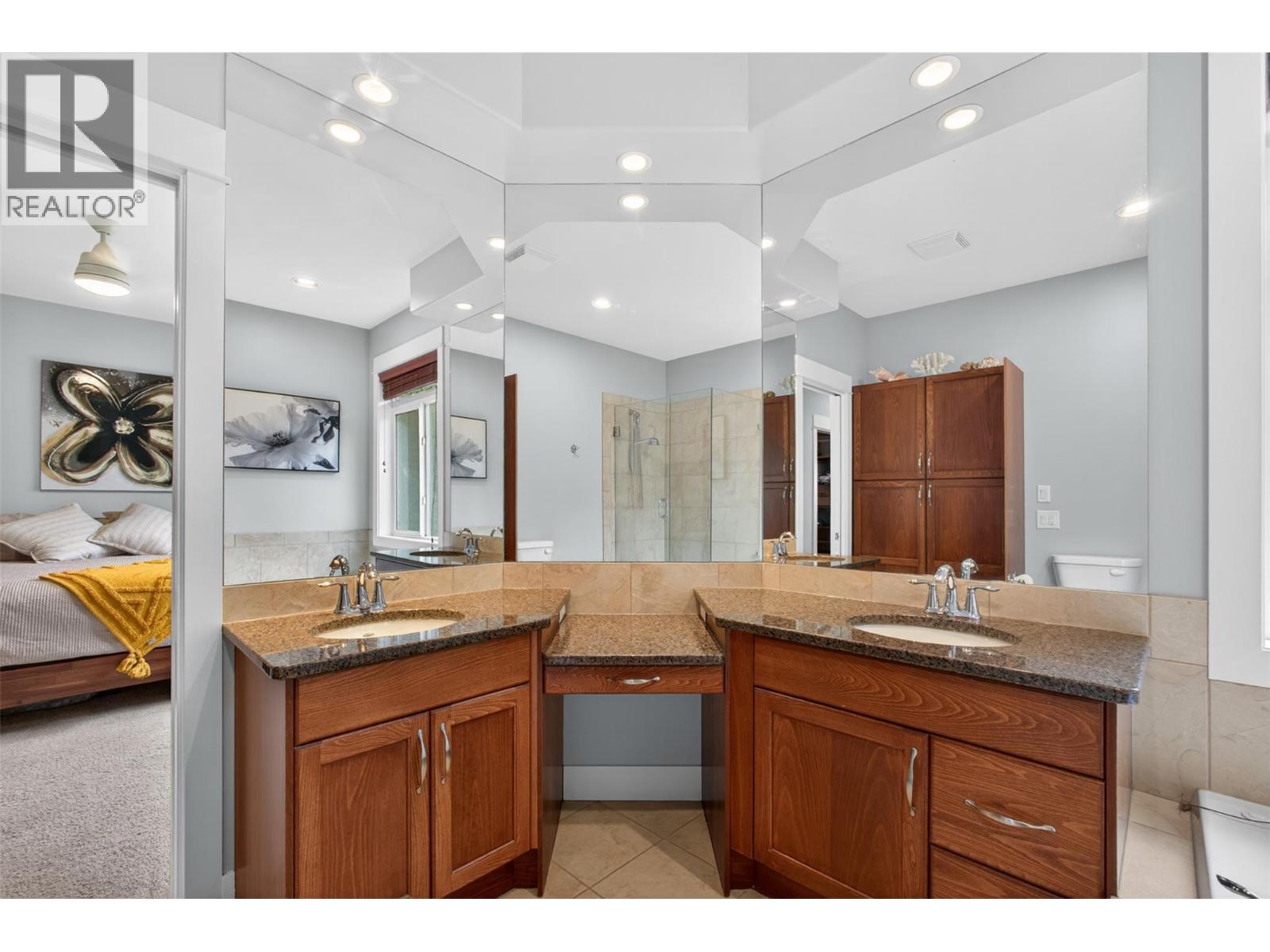  539 South Crest Drive, Kelowna