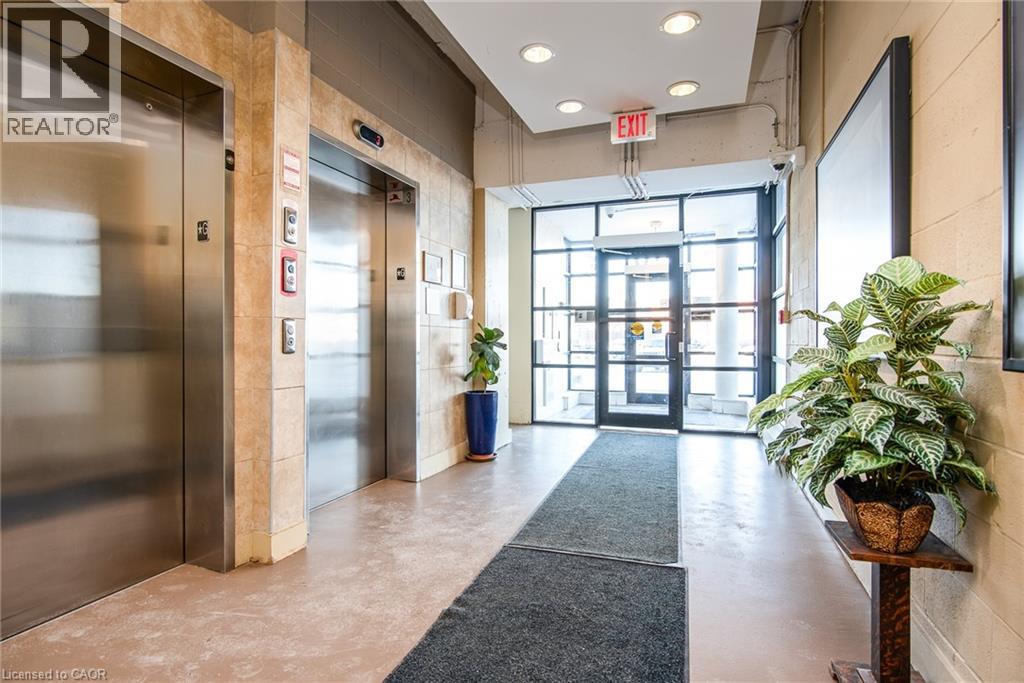 410 KING Street W Unit# 104, Kitchener, Ontario, N2G1C3 — Photo 7