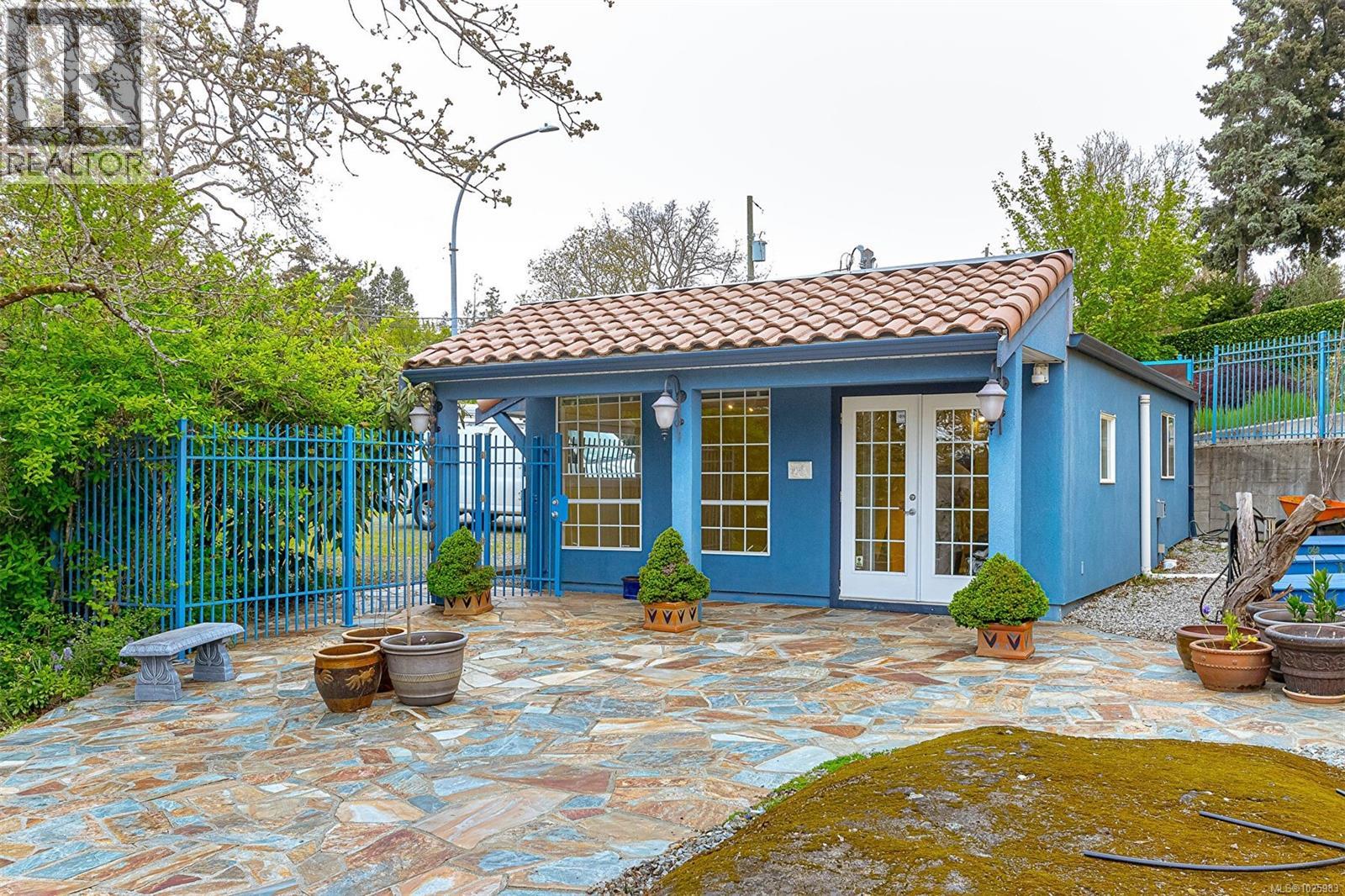  3711 Grange Road, Saanich