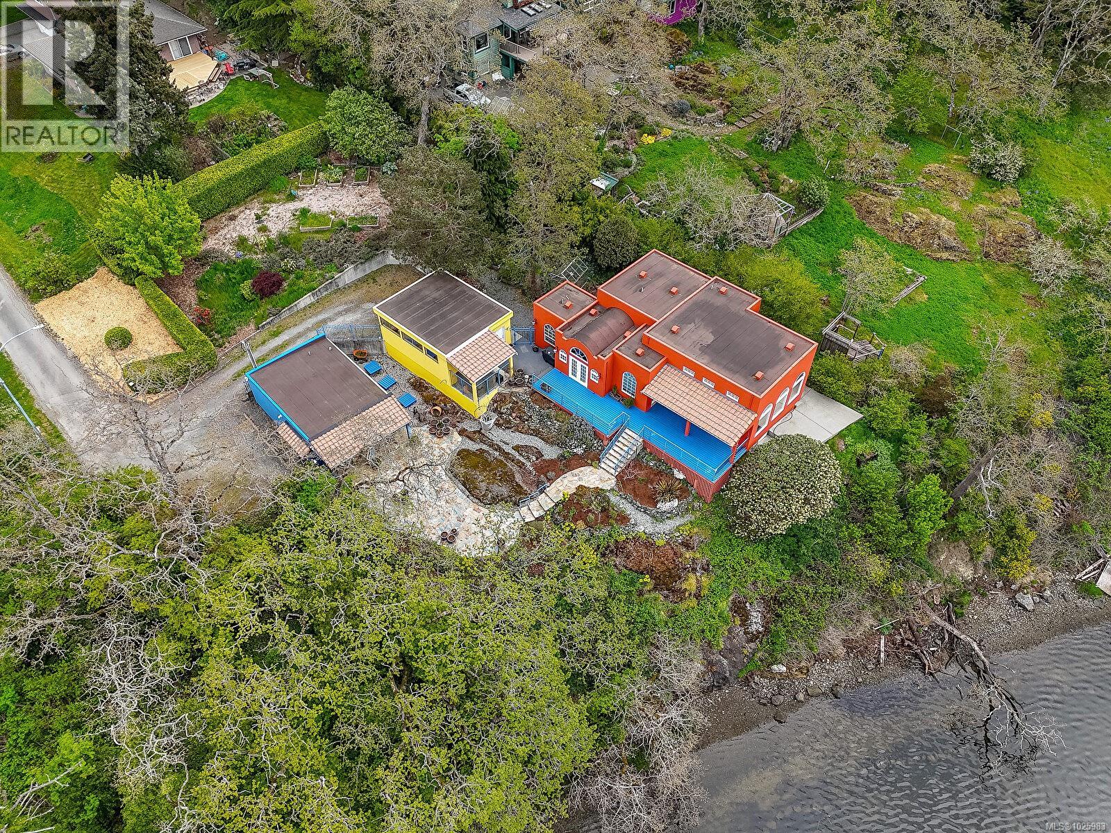  3711 Grange Road, Saanich