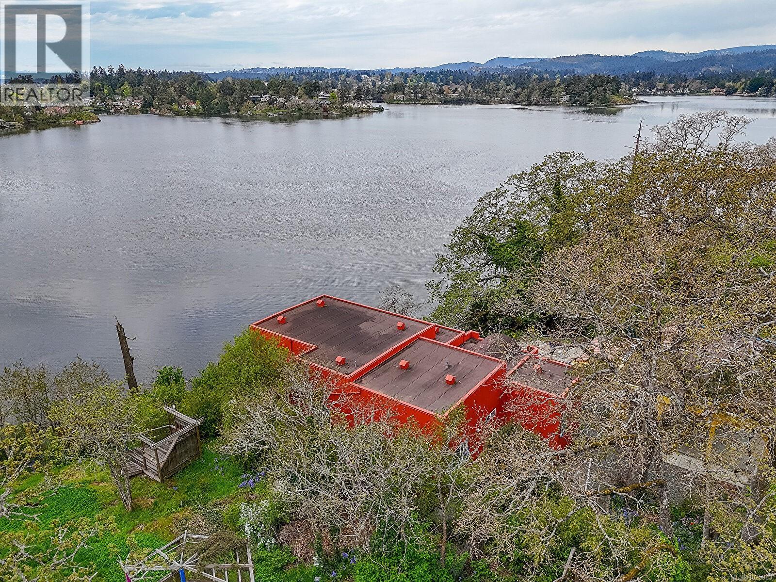  3711 Grange Road, Saanich