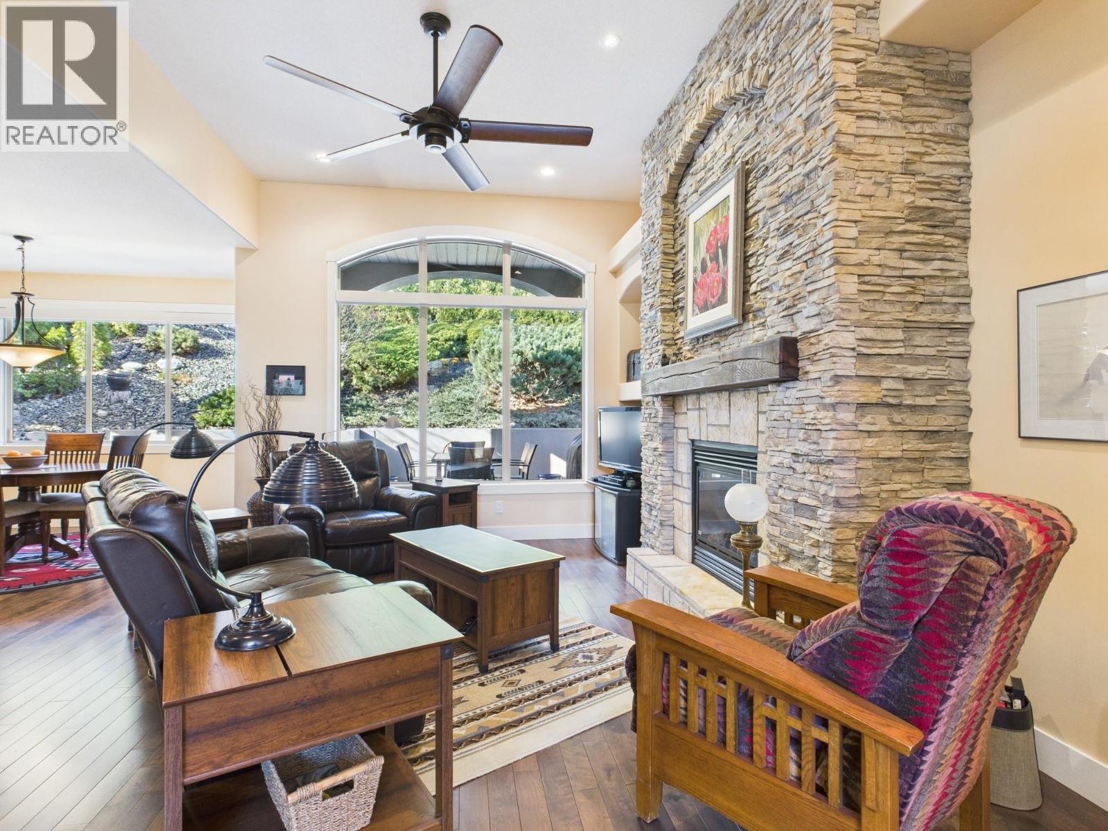 12 WILDFLOWER Court, Osoyoos