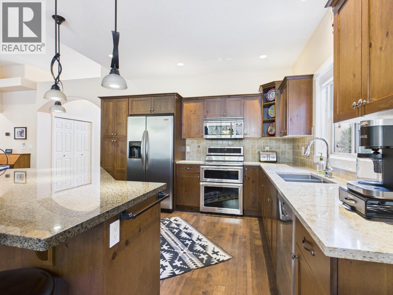 12 WILDFLOWER Court, Osoyoos