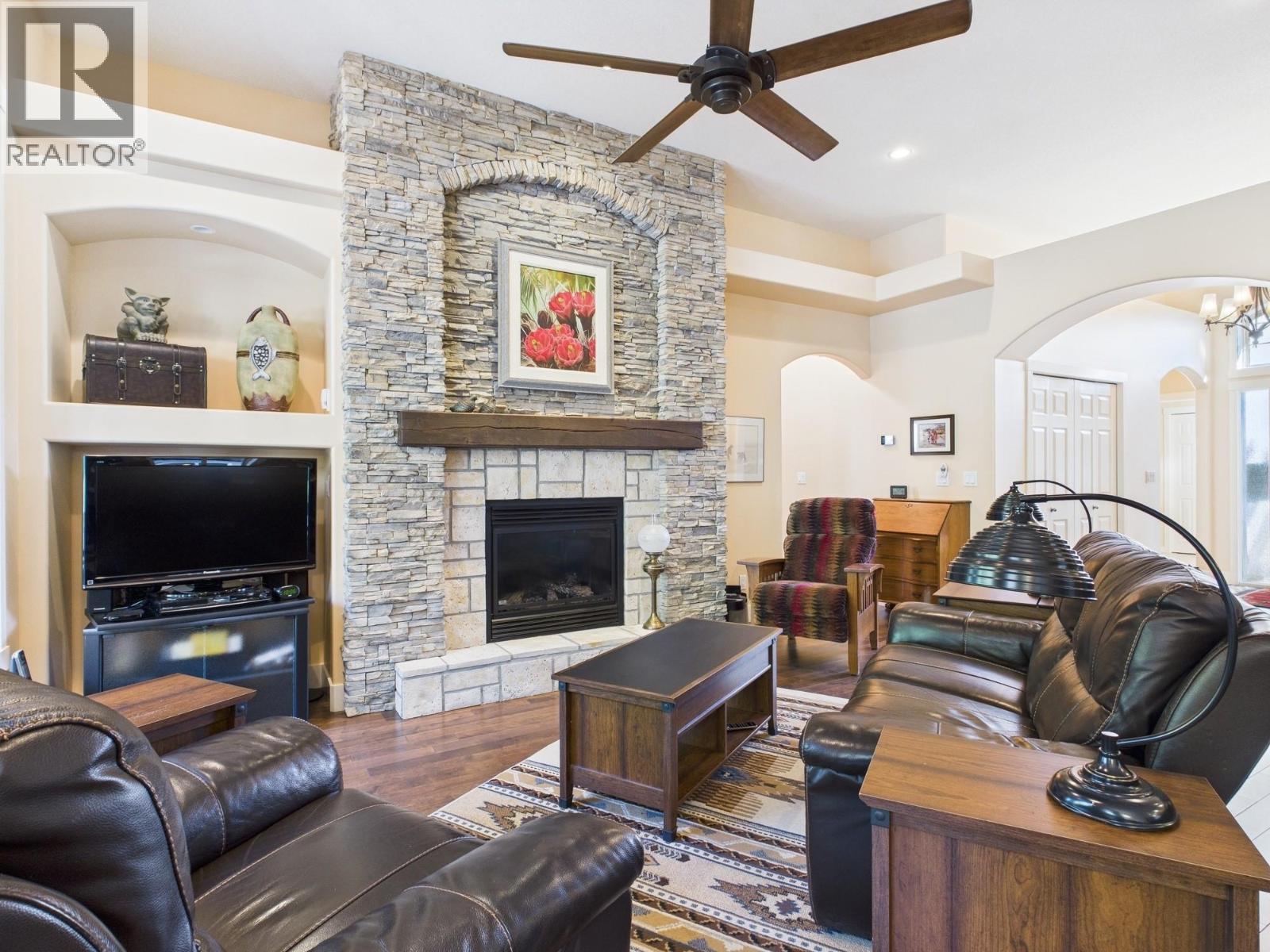 12 WILDFLOWER Court, Osoyoos