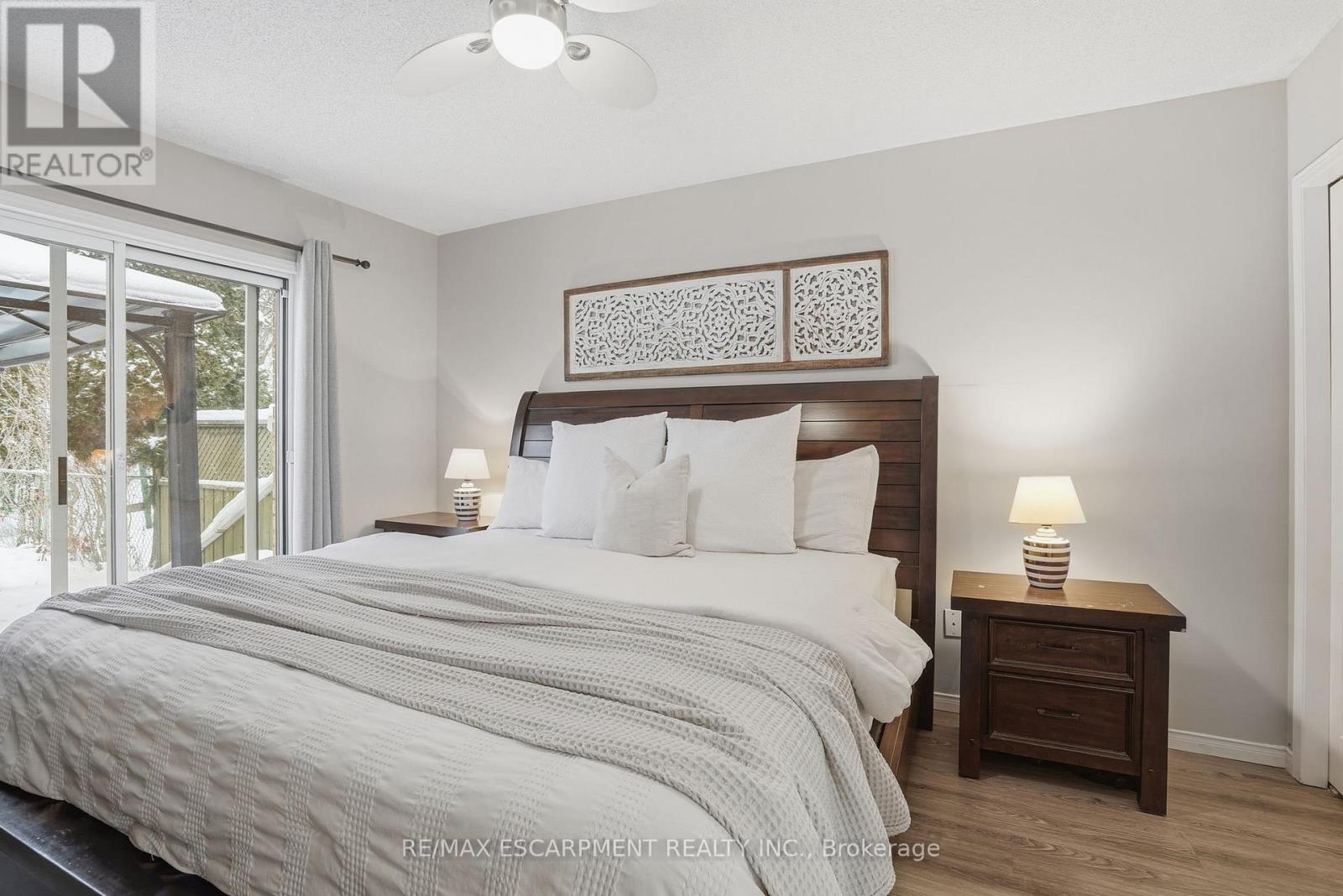 31 GALILEO BOULEVARD — photo 16