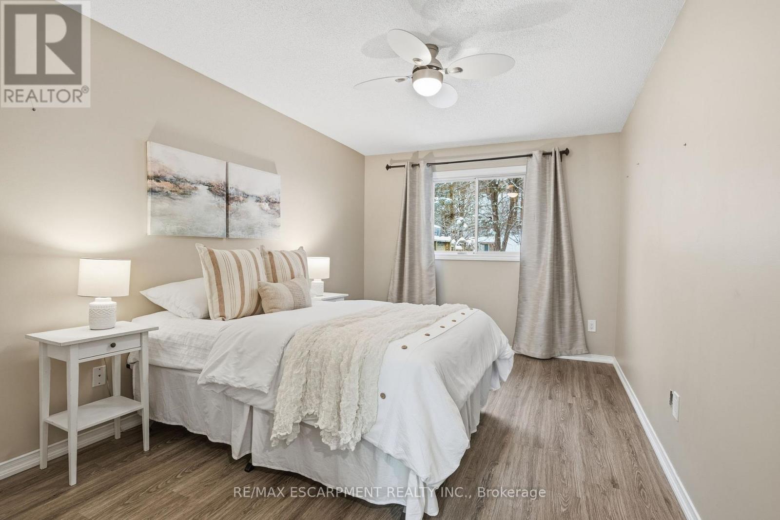 31 GALILEO BOULEVARD — photo 19