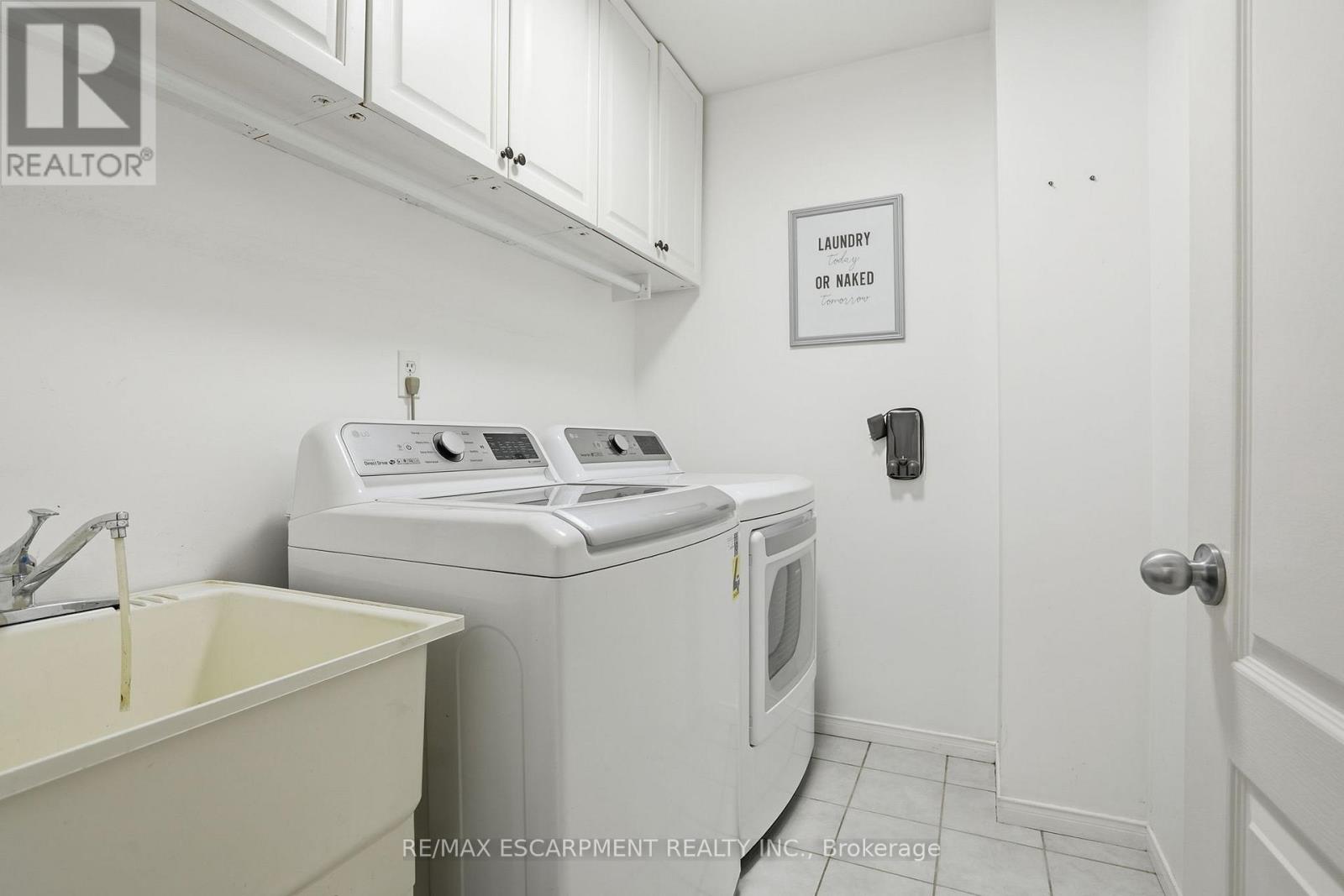 31 GALILEO BOULEVARD — photo 22