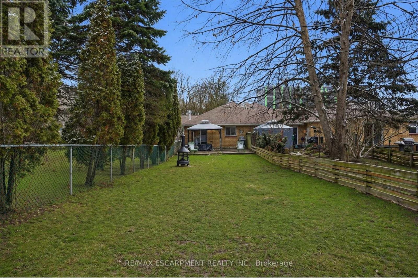 31 GALILEO BOULEVARD — photo 35
