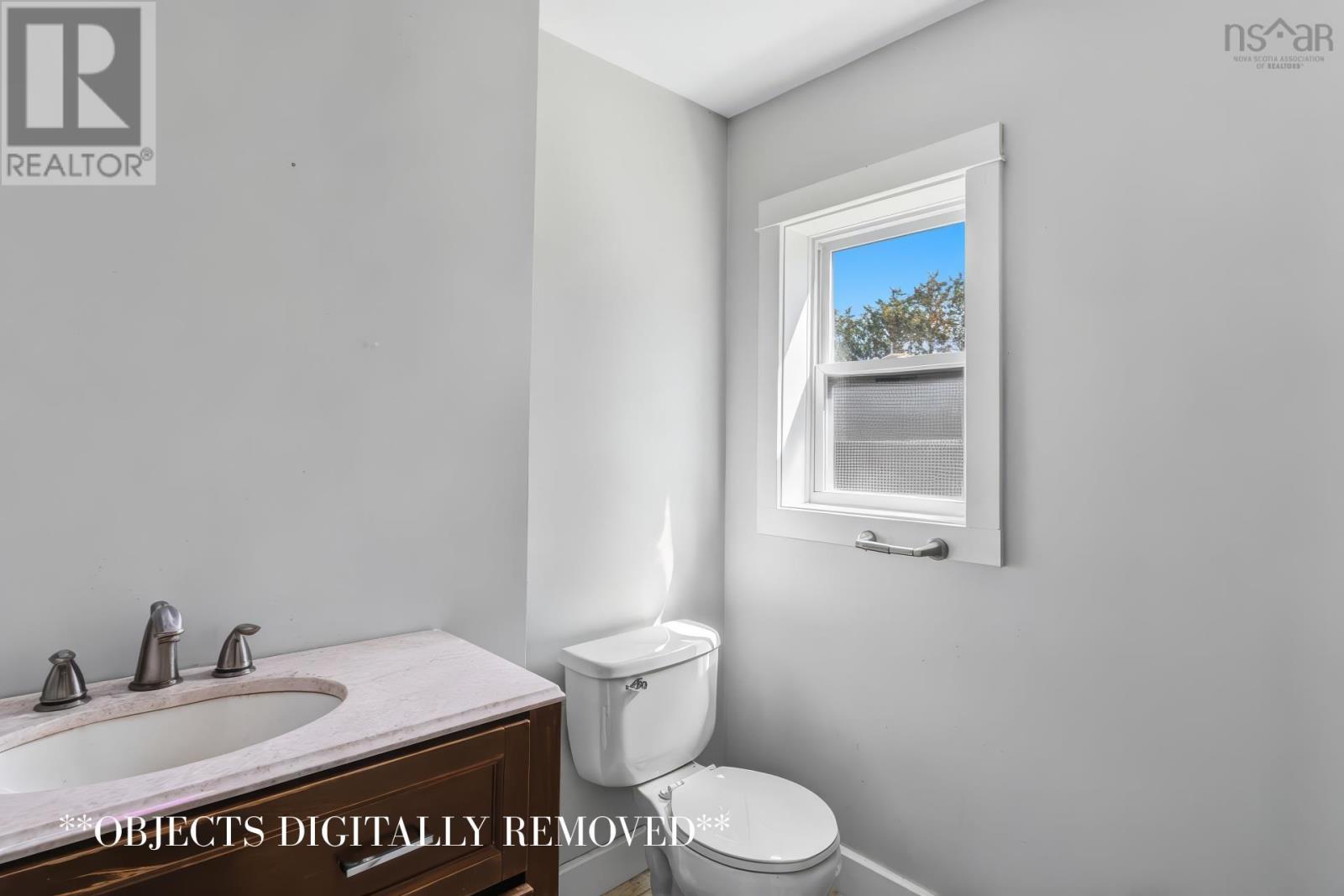 Property 17 of 27 of 600 Main Street