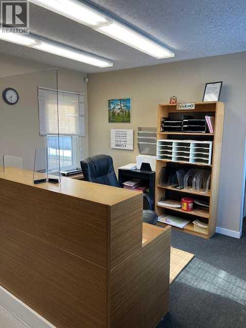 5015 51 Avenue - photo 2
